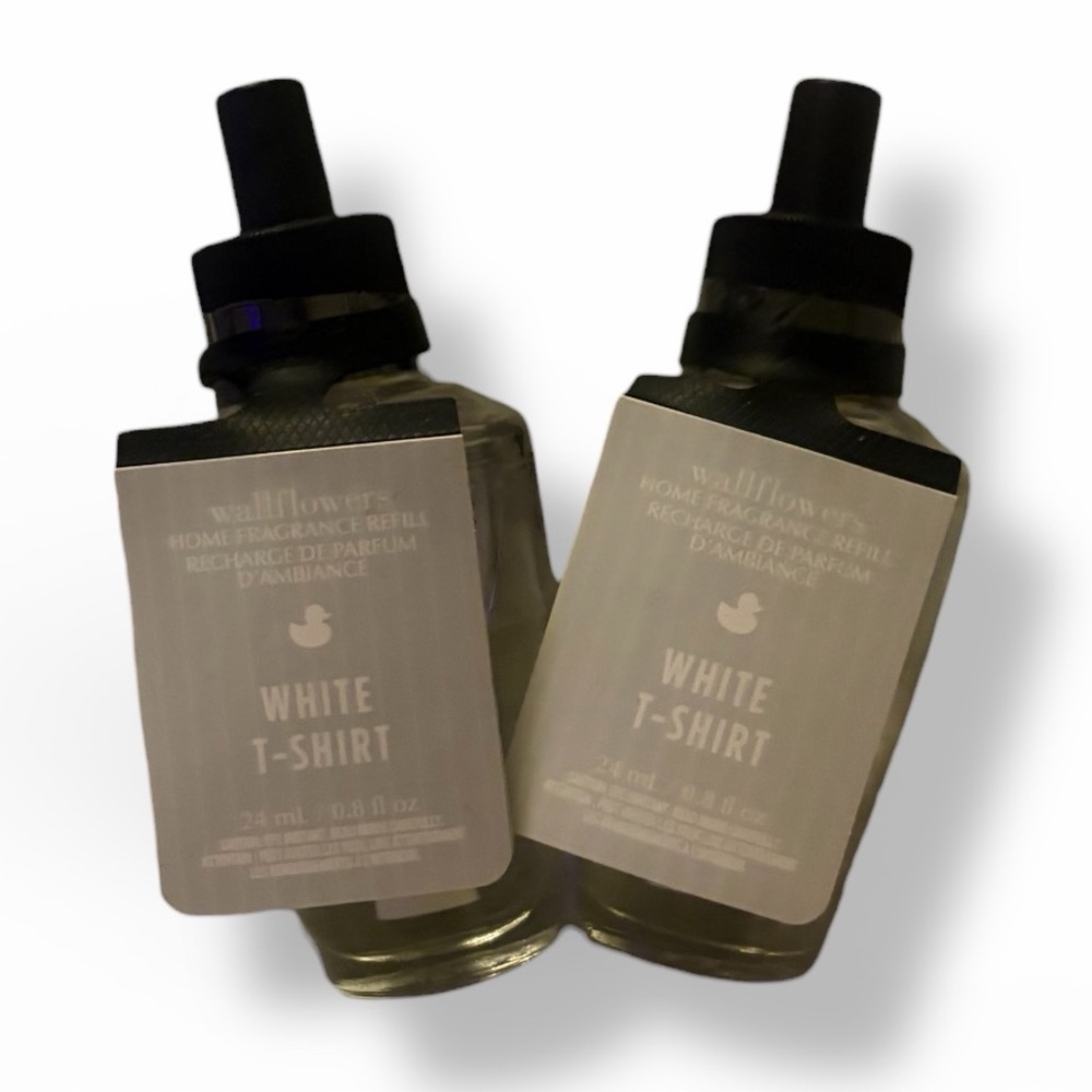 Bath & Body Works Wallflowers White T-Shirt Fragrance Refill NWT lot of 2